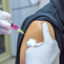 Ширум светот се употребени повеќе од 904 милиони дози на Ковид-19 вакцини